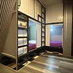 Hostel La Antigua Capsula