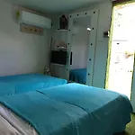 Hostel La Antigua Capsula