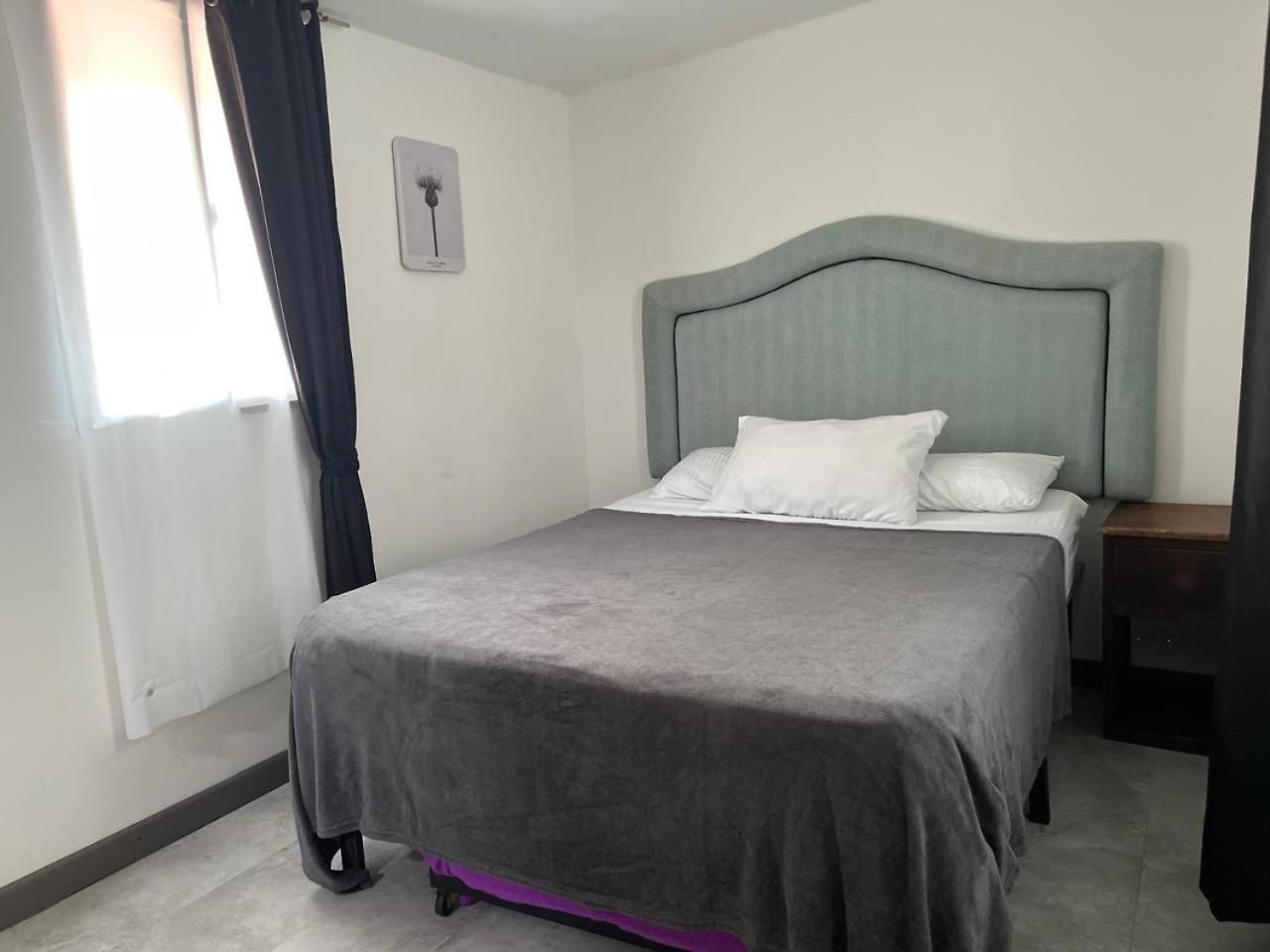 Hostal La Antigua Capsula