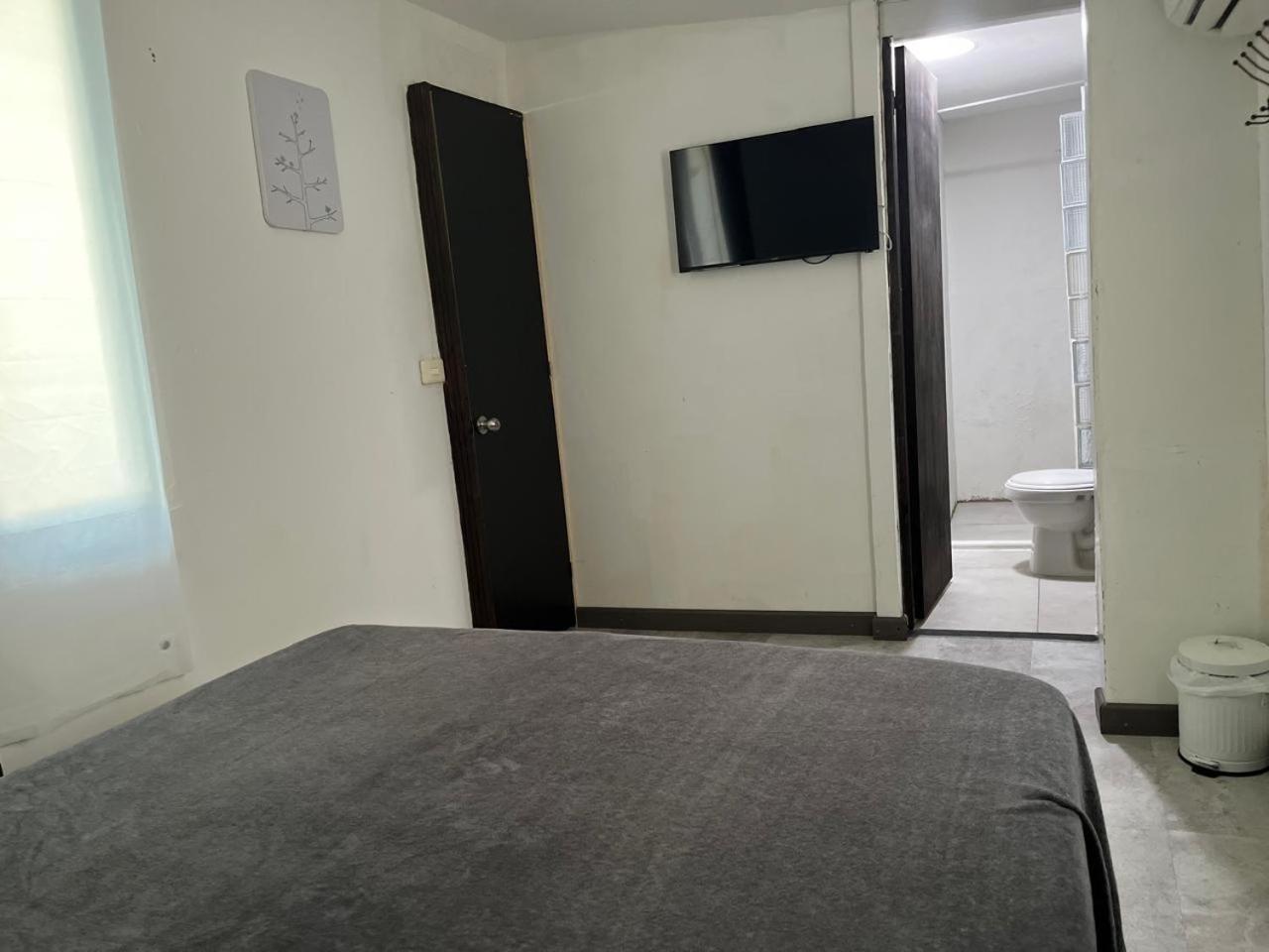 La Antigua Capsula Hostel